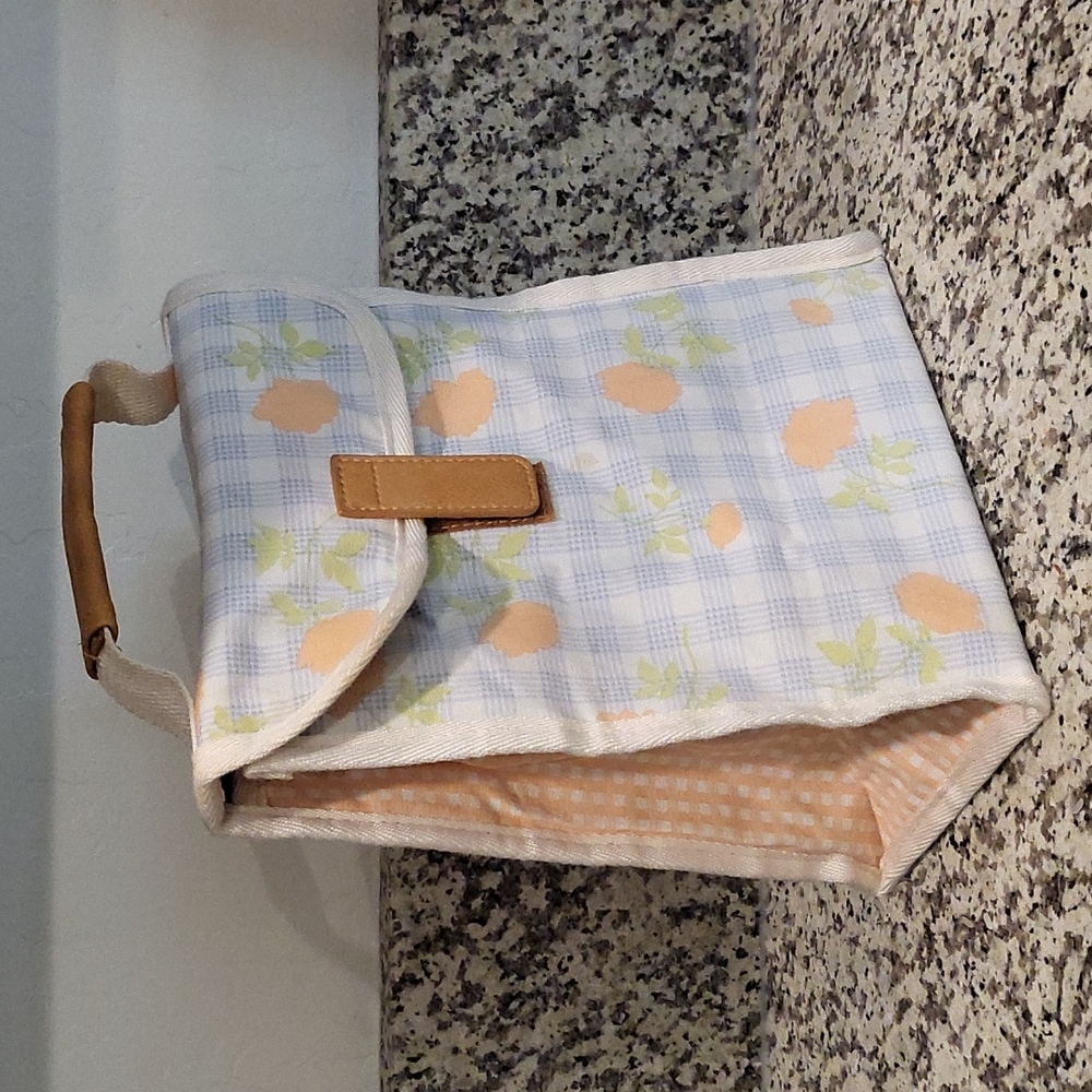 NEW COTTON ON Floral Lunch Bag